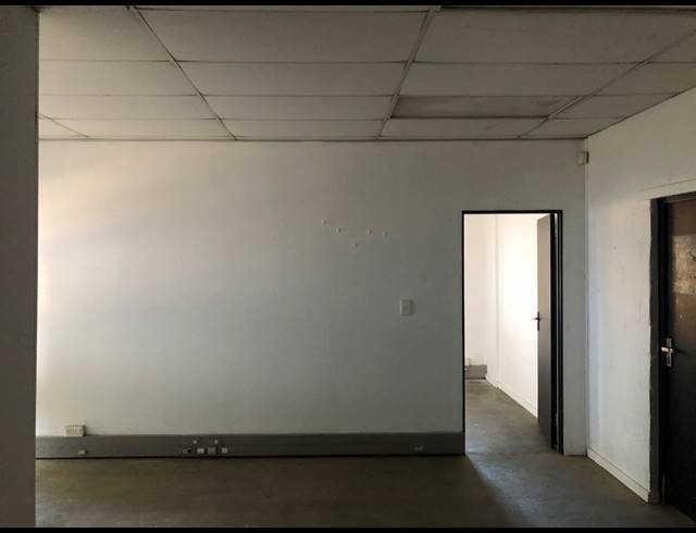 1,608M² WAREHOUSE TO LET IN AIRPORT INDUSTRIA